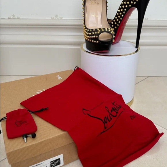 Authentic CL spiked peep, 150mm box dust bag, extra heel taps included, - Picture 5 of 6